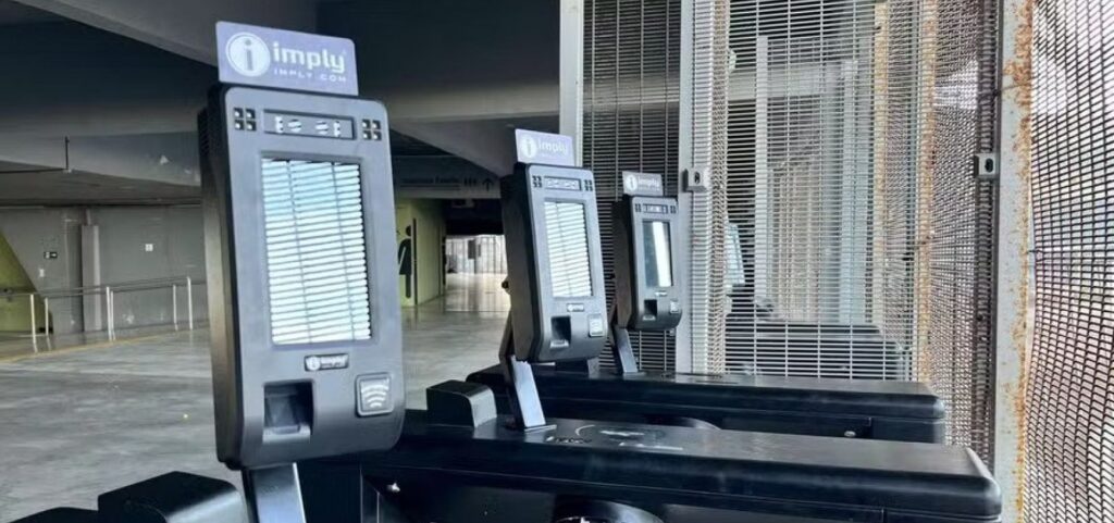 Biometria facial reduz cambismo em jogos de Bahia e Vitória, mas afeta número de sócios