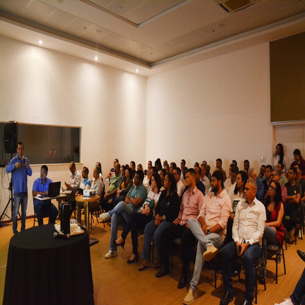 Sedur apresenta novo sistema Feira Legal a contadores e requerentes de alvará de funcionamento