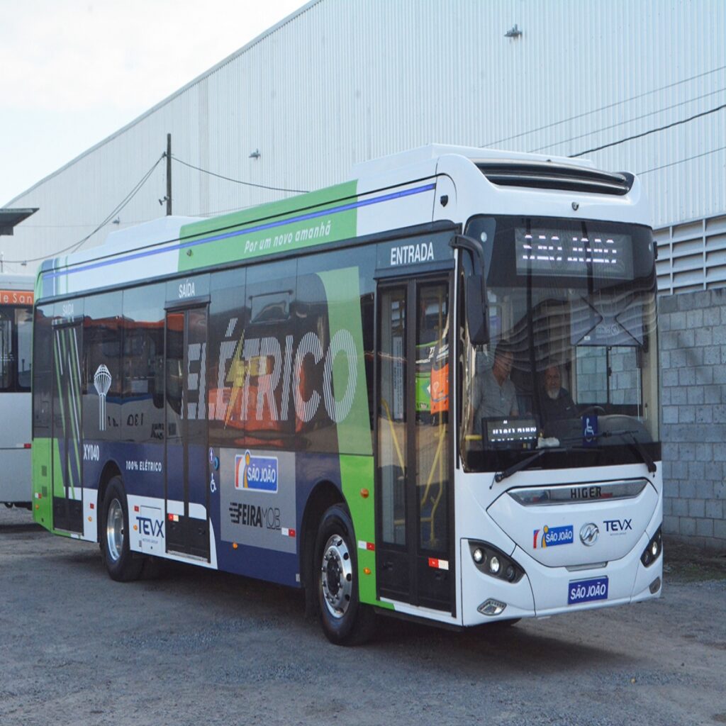 Feira de Santana recebe ônibus elétrico para testes no transporte público