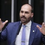 Caciques do PT articulam nova estratégia para desgastar Eduardo Bolsonaro