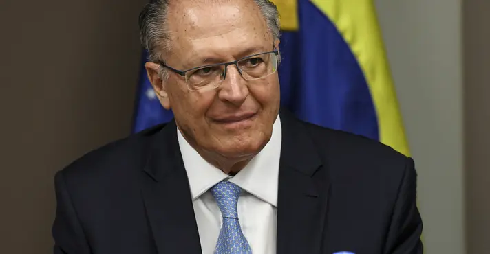 Alckmin defende negociações para reduzir tarifas dos EUA