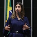 Deputada acusada de agredir Nikolas não entra em lista de denunciados