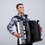 William Sanfona grava DVD “Cantando para Deus”, em Feira de Santana