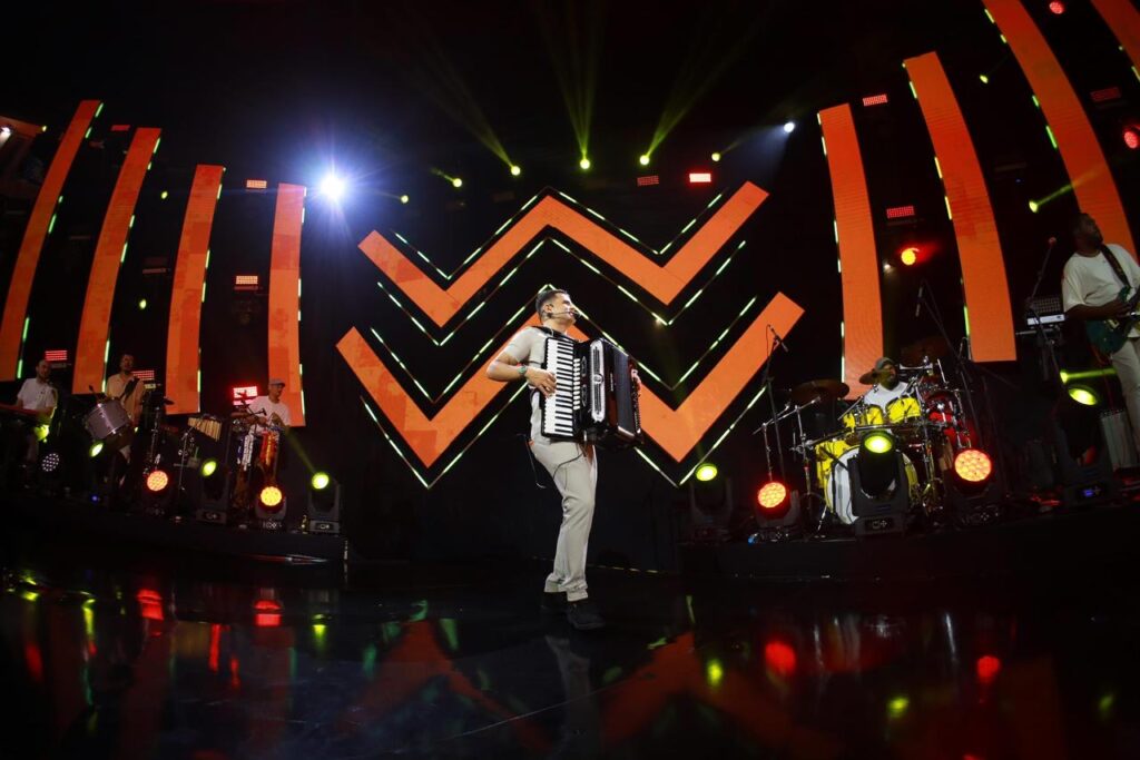 William Sanfona reúne multidão no Santuário dos Capuchinhos e grava DVD histórico em Feira de Santana