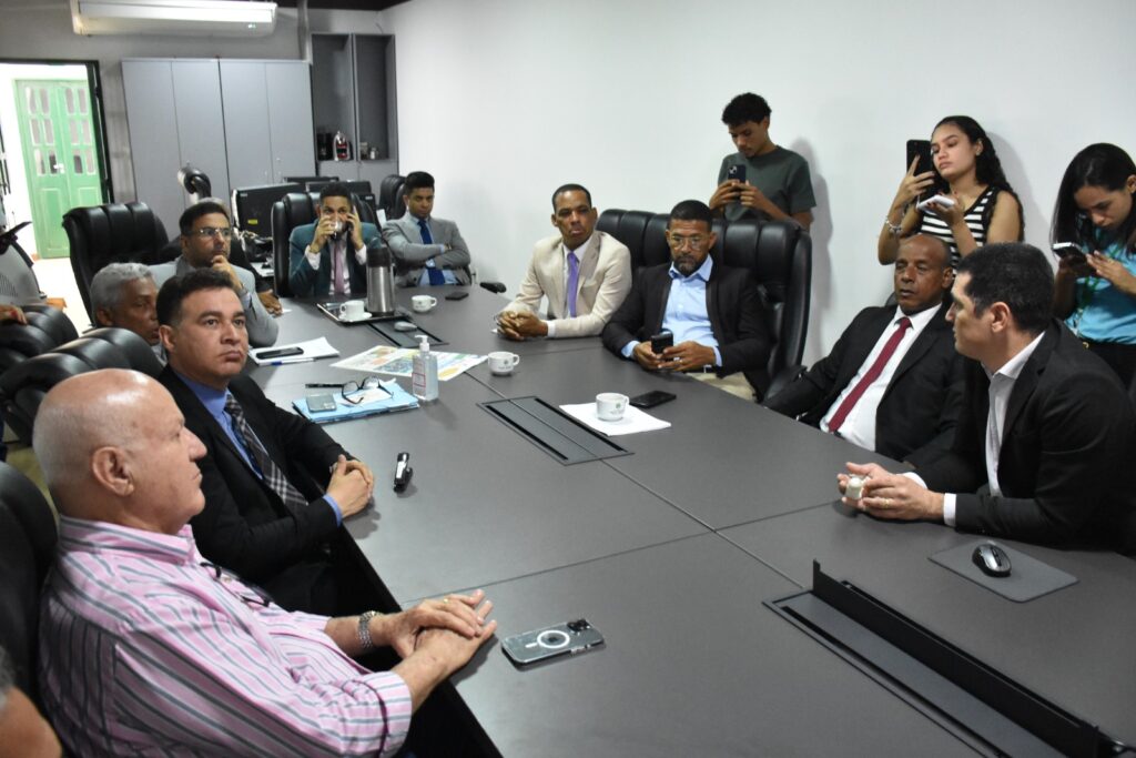 Empresários pedem apoio da Câmara ao Projeto Trem Feira-Salvador