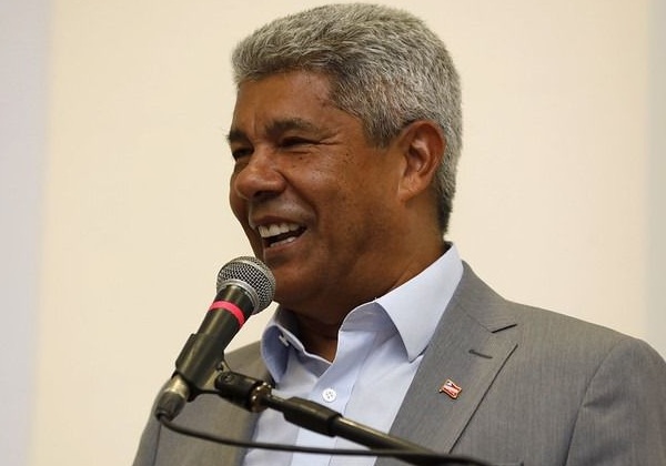 Jerônimo oficializa empréstimo de R$ 800 milhões para recuperar rodovias baianas