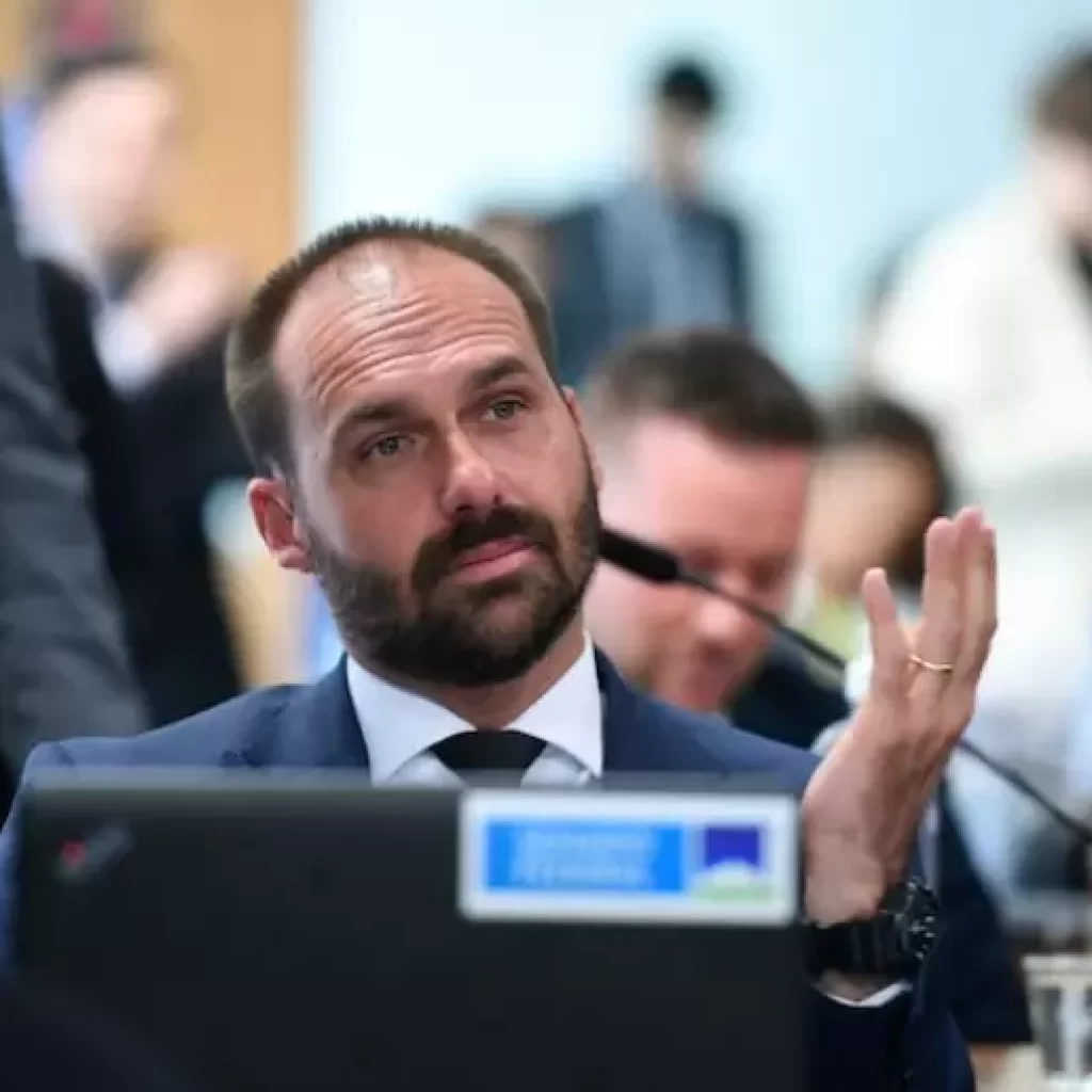 Eduardo Bolsonaro rebate crítica de Ciro Nogueira: ‘O prejuízo foi gigantesco para o seu plano