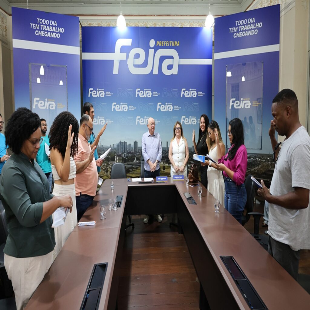 Prefeitura empossa oito novos servidores aprovados em concurso público