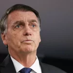 Médico de Bolsonaro fala sobre crises de soluços e vômitos