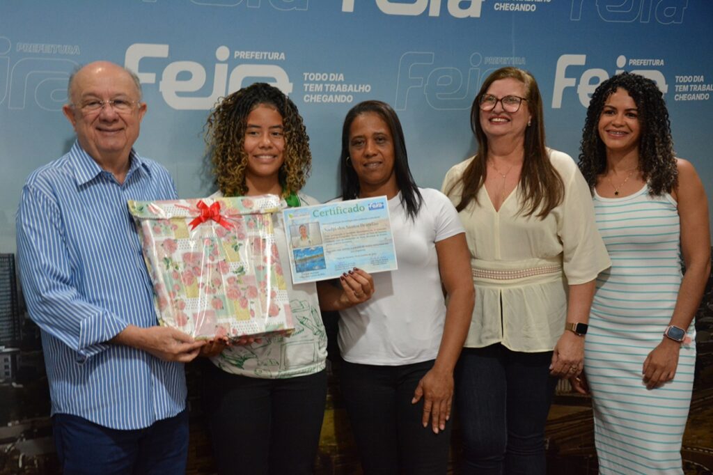 Prefeitura premia vencedores do Concurso de Fotografia de Lagoas de Feira de Santana