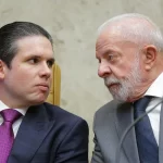 Após corte de cargos, Motta renegocia espaços do Centrão no governo
