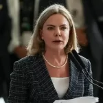 Governo Lula demite indicados de deputados que votaram contra MP do IOF