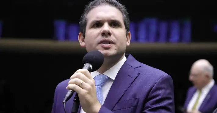 Câmara vota projeto da bagagem de mão