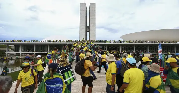 Condenações do 8 de janeiro superam penas aplicadas a criminosos armados