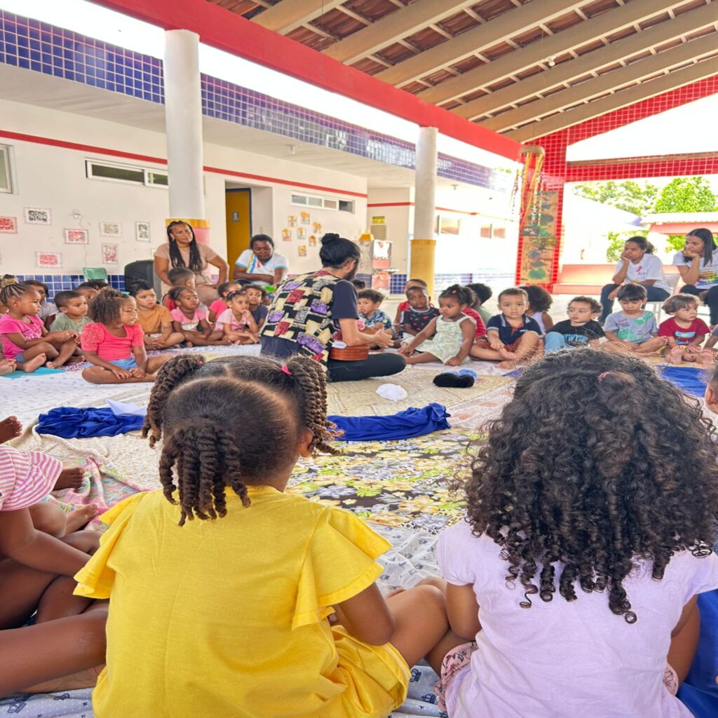Lançamento de livro infantil aproxima crianças da leitura em Feira de Santana