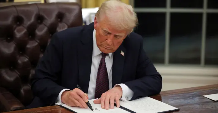 Trump sanciona lei que determina divulgação de arquivos sobre Jeffrey Epstein