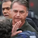 Bolsonaro está na PF e passa por exame de corpo de delito