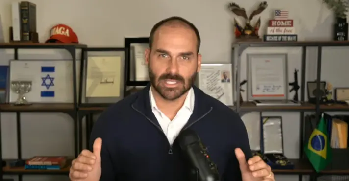 Alcolumbre invalida voto remoto de Eduardo Bolsonaro em sessão do Congresso