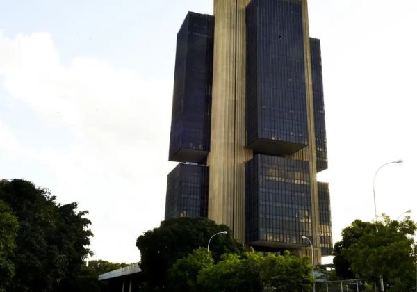 Dívida bruta do Brasil atinge 78,6% do PIB em outubro, diz BC