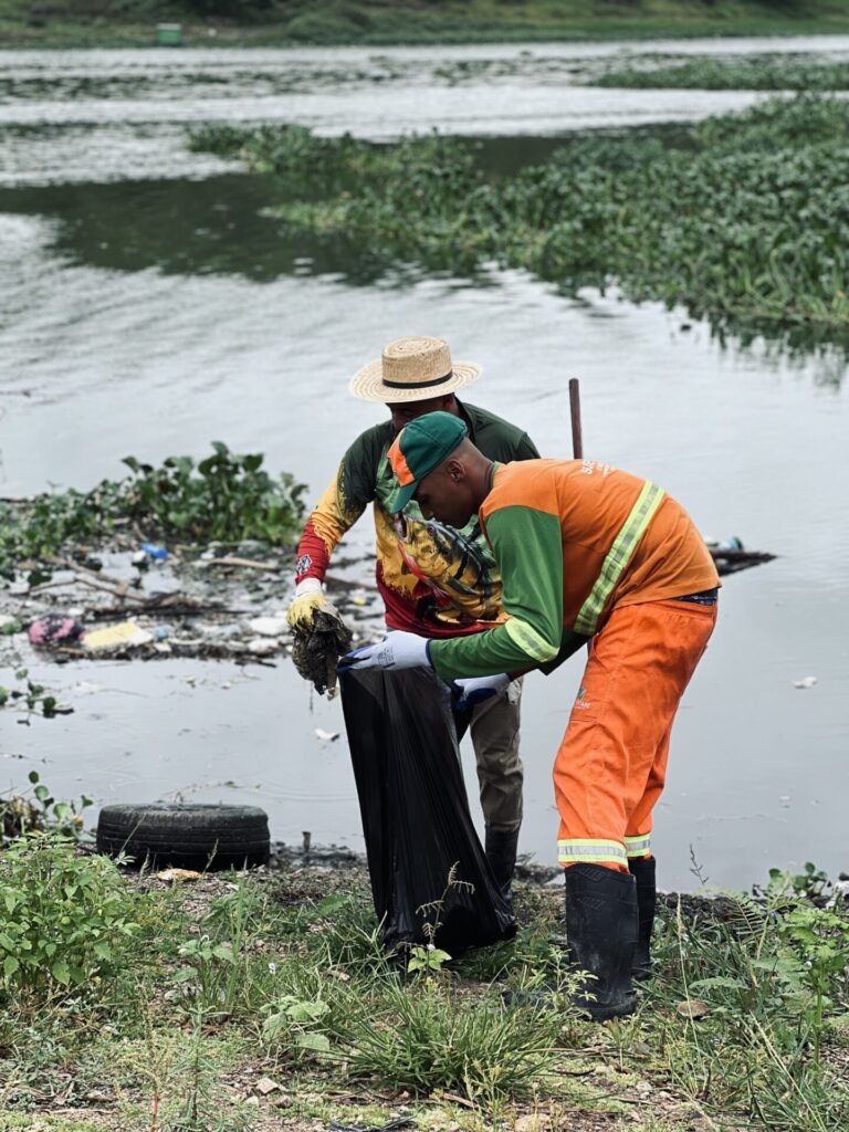2º mutirão de limpeza reforça alerta sobre situação do Rio Jacuípe