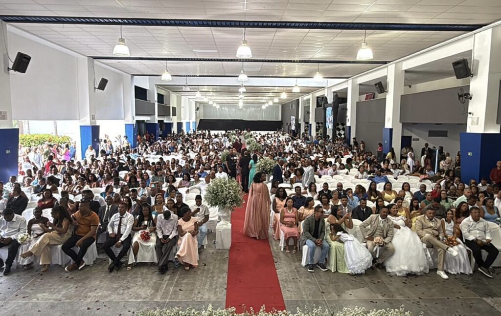 204 casais dizem “sim”, em emocionante celebração do Casamento Coletivo