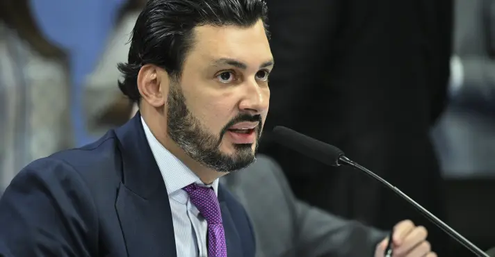 INSS: empresário investigado movimenta R$ 175 mi e mantém 14 carros de luxo