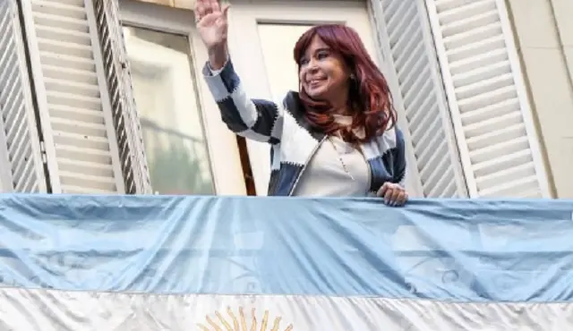 Cristina Kirchner enfrenta maior julgamento por corrupção na Argentina