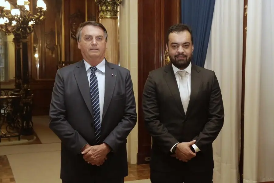 Bolsonaro pede autorização para visita de Cláudio Castro