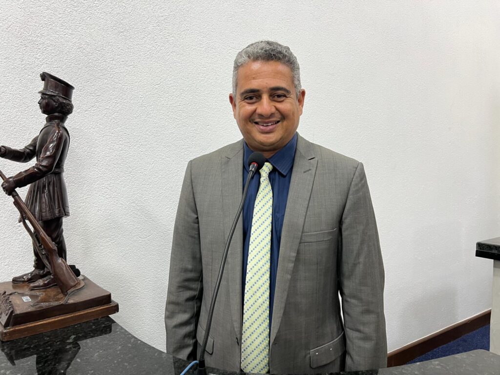 Vereador Jurandy Carvalho destaca avanços na educação de Feira de Santana