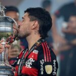 Arrascaeta é finalista no tradicional prêmio Rei da América