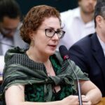 Saiba que acontece com Zambelli após Câmara rejeitar cassação
