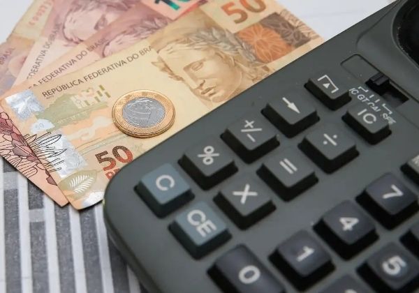 Decreto oficializa reajuste do salário mínimo a partir de 2026; confira valor