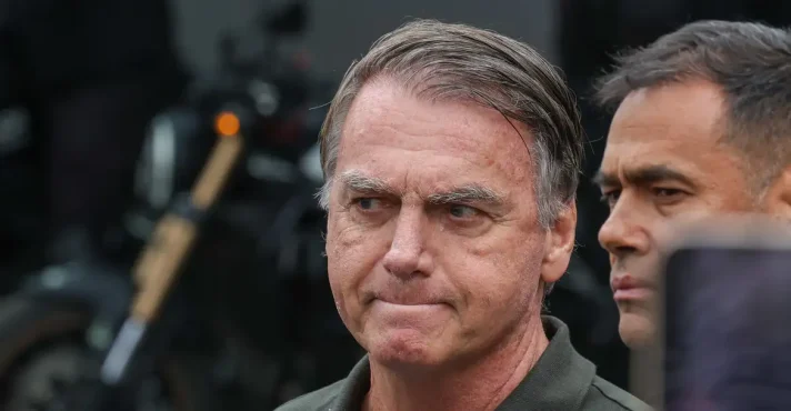 Bolsonaro passa por nova cirurgiaolsonaro passa por nova cirurgia