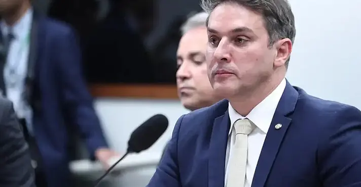 Oposição aciona TCU e Justiça contra publicidade do governo Lula