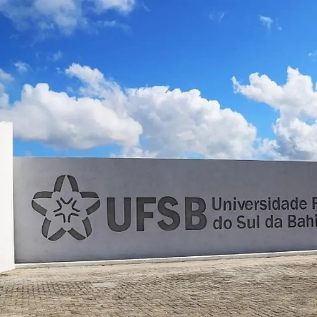 Universidade da Bahia abre inscrições para mais de 1.200 vagas em cursos de graduação
