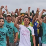 Cresce grupo que acompanha Nikolas em caminhada de 7 dias