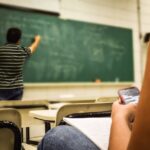 Professores terão de esperar mais para se aposentar; entenda