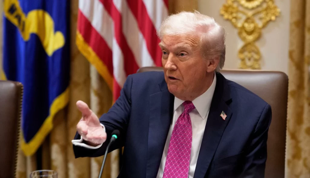 Trump: Presidente da Colômbia “não ficará lá por muito tempo”