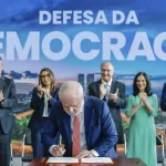Lula veta integralmente PL da Dosimetria em evento sobre 8/1