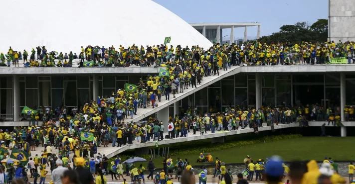 Moraes ameaça prender envolvidos no 8 de janeiro por suposto descumprimento de cautelares