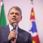 Tarcísio cancela visita que faria a Jair Bolsonaro na Papudinha