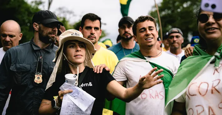 Deputados do PT tentam impedir caminhada liderada por Nikolas Ferreira