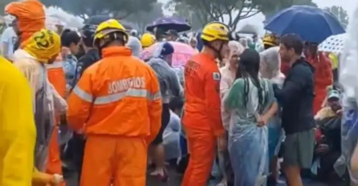 Esquerda debocha de raio que atingiu manifestantes em Brasília
