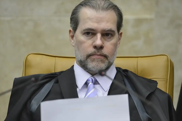 Partido Novo aciona PGR e PF contra Dias Toffoli por atuação no caso Banco Master