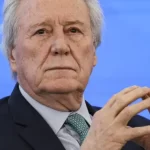 Deputado aciona PGR para apurar contratação de escritório de Lewandowski pelo Master