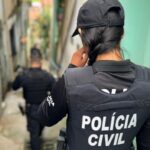 Cumprimento de mandado apreende entorpecentes e arma em bairro nobre de Salvador