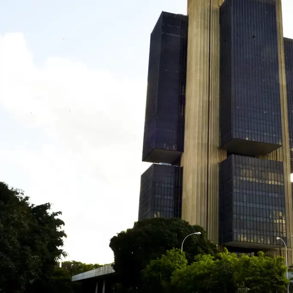 BC aperta regras de provedores de TI para instituições financeiras