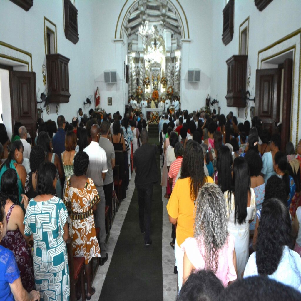 Missa solene encerra trezenário a Nossa Senhora dos Humildes