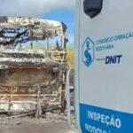 Pane elétrica causa incêndio em ônibus com 35 passageiros na BR-324