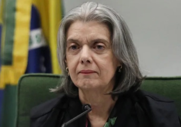 Fachin indica Cármen Lúcia para relatar código de ética do STF